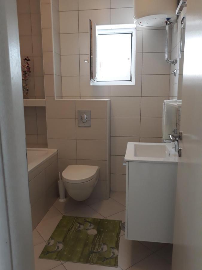 Apartment With Free And Private Parking 马卡尔斯卡 外观 照片