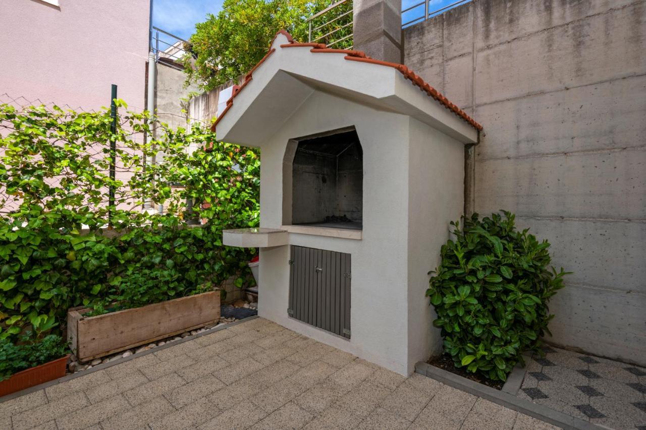 Apartment With Free And Private Parking 马卡尔斯卡 外观 照片